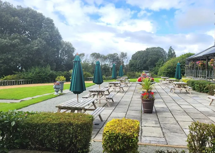 Bron Eifion Hotel